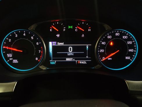 Used 2018 Chevrolet Traverse LT FWD image 23