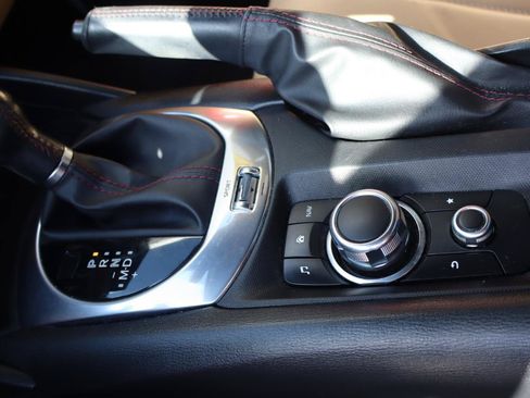 Used 2017 MAZDA MX-5 Miata RF Grand Touring RWD image 18