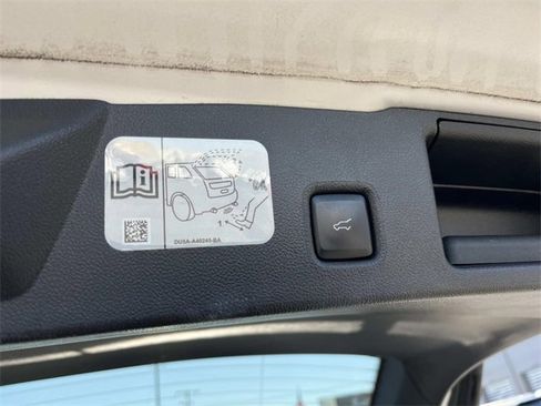 Certified 2020 Ford Escape Titanium image 13