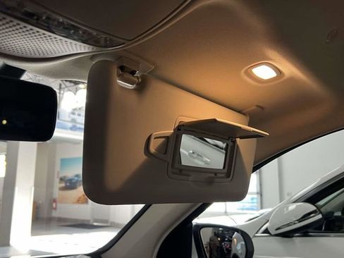 Certified 2022 Mercedes-Benz GLC 300 4MATIC image 32