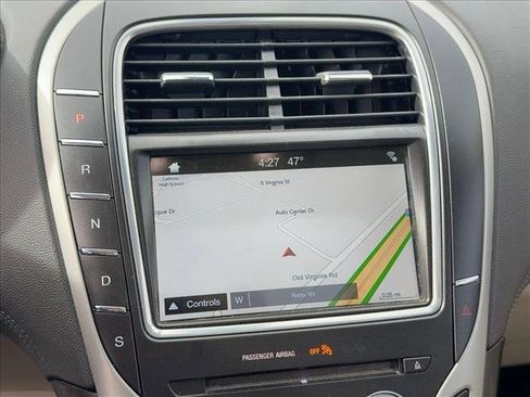 Used 2018 Lincoln MKX Reserve w/ Driver Assistance Package image 13