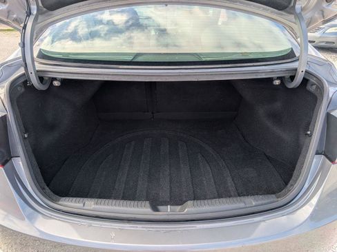 Used 2012 Hyundai Elantra GLS w/ Preferred Pkg 3 image 11