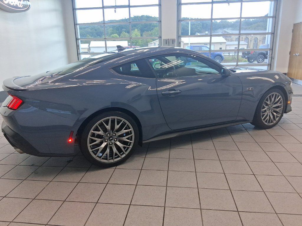 Used 2025 Ford Mustang GT Premium RWD image 18