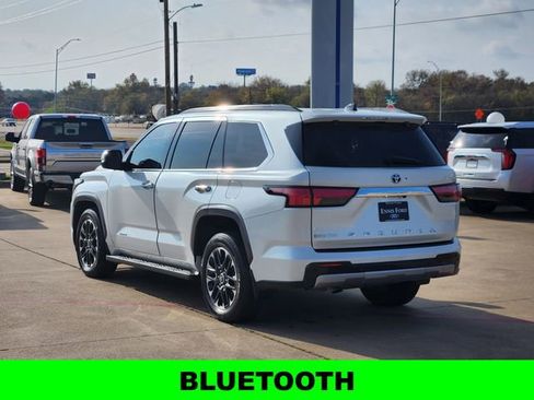 Used 2023 Toyota Sequoia Limited image 4