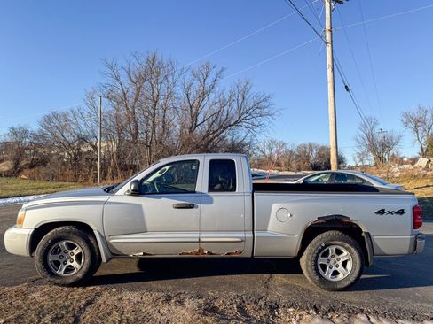 Used 2006 Dodge Dakota SLT image 6