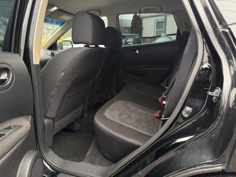 Used 2013 Nissan Rogue S image 9