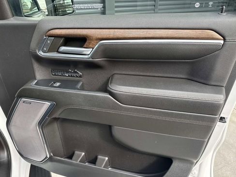 Used 2023 Chevrolet Silverado 1500 High Country image 19