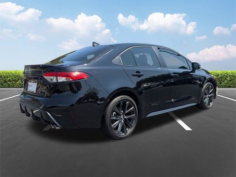 Used 2025 Toyota Corolla SE FWD image 5