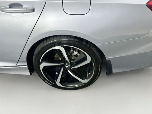 Used 2021 Honda Accord Sport image 11