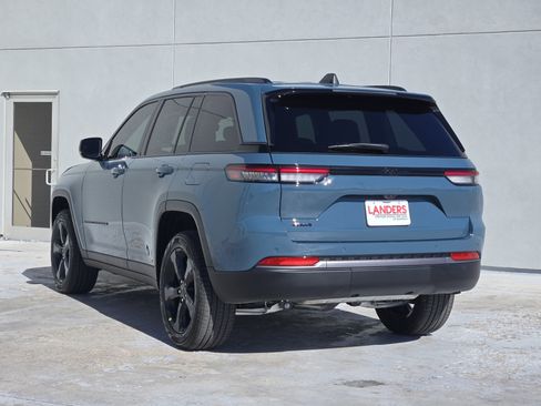 New 2026 Jeep Grand Cherokee Limited image 3