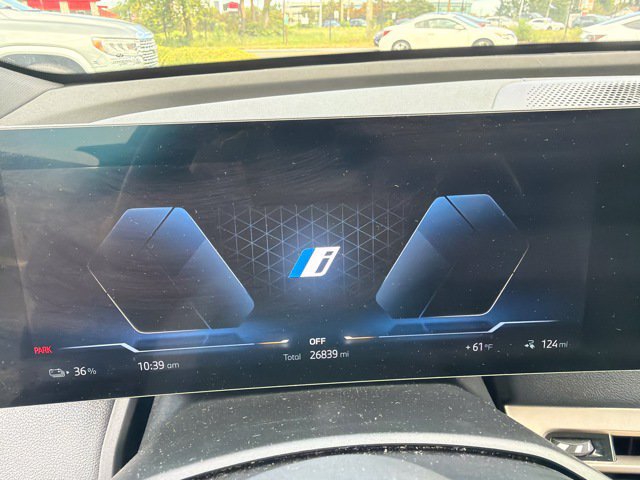 Used 2024 BMW iX xDrive50 w/ Premium Package AWD/4WD image 6