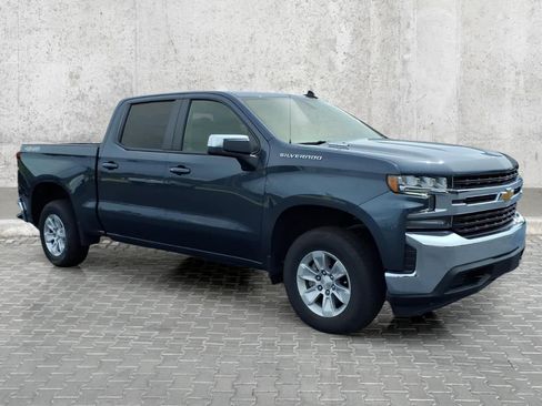 Used 2021 Chevrolet Silverado 1500 LT w/ Bed Protection Package AWD/4WD image 2