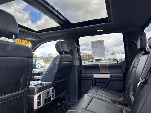Used 2019 Ford F150 Lariat w/ Equipment Group 502A Luxury image 12