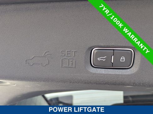 Certified 2025 Ford Expedition Active AWD/4WD image 15