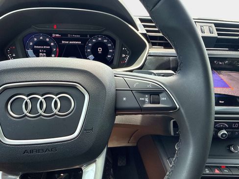Used 2025 Audi Q3 2.0T Premium w/ Convenience Package AWD/4WD image 29