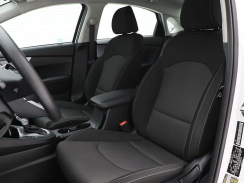 Used 2024 Kia Forte LXS image 16