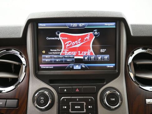 Used 2015 Ford F250 Lariat w/ Lariat Ultimate Package image 9