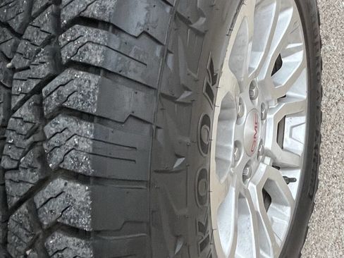 Used 2015 GMC Yukon XL SLT w/ Open Road Package image 20