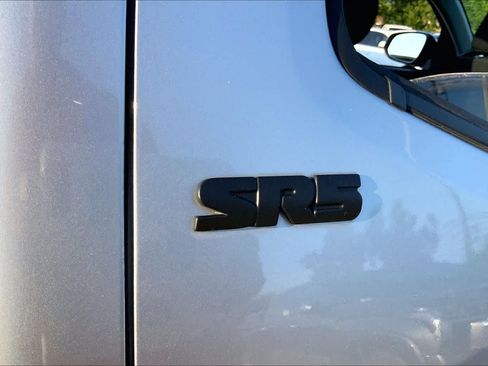 Used 2023 Toyota Tacoma SR5 w/ Technology Package AWD/4WD image 8