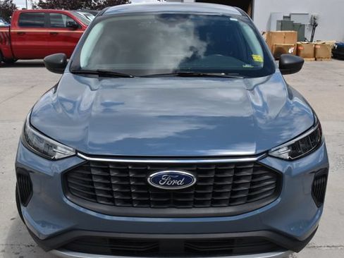 Used 2024 Ford Escape Active AWD/4WD image 2