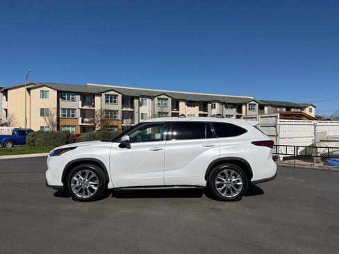 Used 2023 Toyota Highlander Limited w/ Protection Package #3 (TMS) image 24