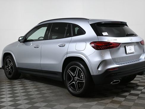 New 2026 Mercedes-Benz GLA 250 4MATIC image 2