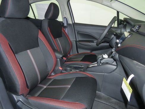 New 2025 Nissan Versa SR w/ Trunk Package FWD image 10