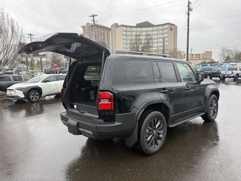 New 2026 Toyota Land Cruiser Base image 11