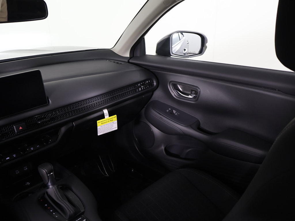 Used 2027 Honda HR-V LX image 32