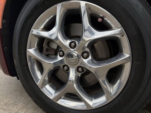 Used 2020 Chrysler Pacifica Limited image 11