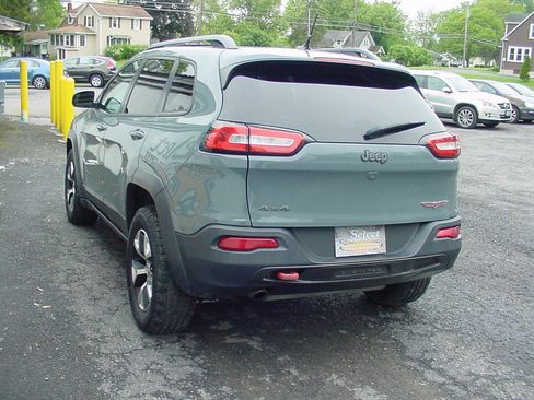 Used 2014 Jeep Cherokee Trailhawk w/ Comfort/Convenience Group image 5