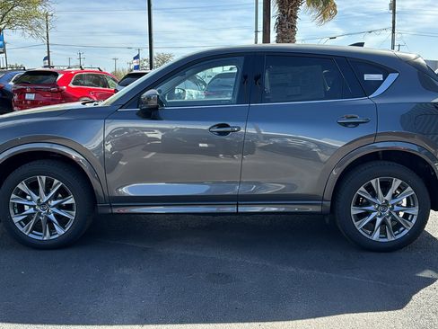 New 2025 MAZDA CX-5 AWD 2.5 S w/ Premium Plus Pkg image 5