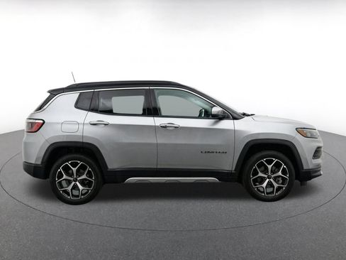Used 2025 Jeep Compass Limited AWD/4WD image 8
