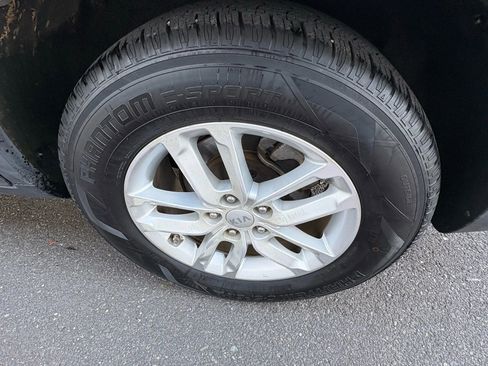 Used 2014 Kia Sorento LX image 28