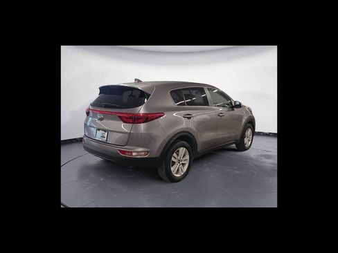 Used 2018 Kia Sportage LX AWD/4WD image 6