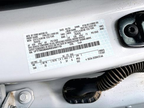 Used 2024 Ford F250 XLT image 37