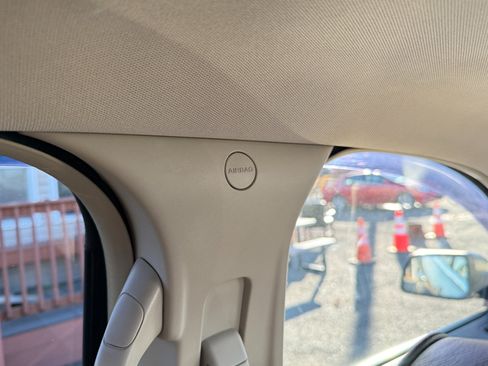 Used 2014 Lincoln MKX AWD w/ Equipment Group 102A image 31