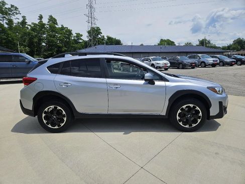 Used 2022 Subaru Crosstrek 2.0i Premium AWD/4WD image 4