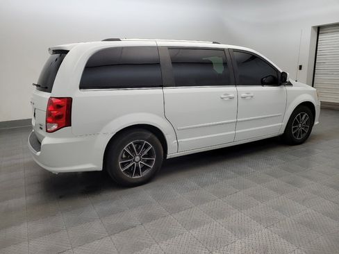 Used 2017 Dodge Grand Caravan SXT FWD image 10