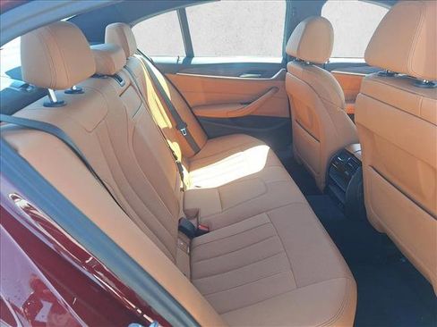 Used 2023 BMW 530i RWD image 18
