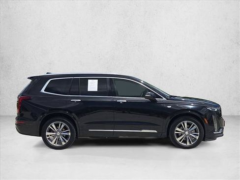 Used 2020 Cadillac XT6 Premium Luxury FWD image 4