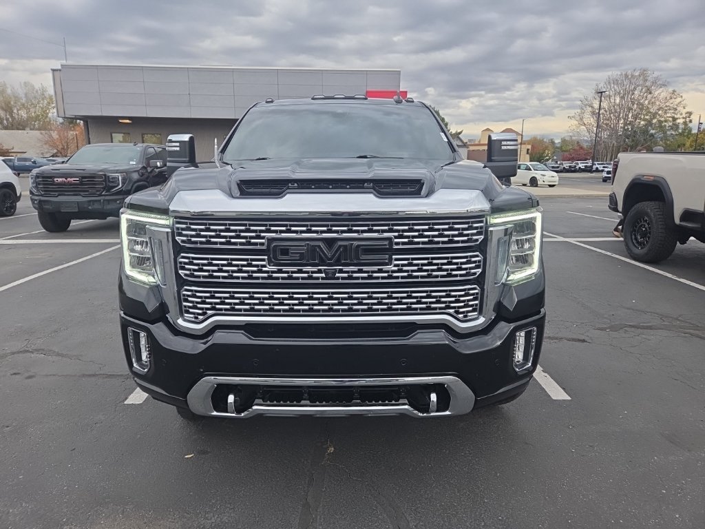 Used 2021 GMC Sierra 2500 Denali w/ Denali Black Diamond Edition AWD/4WD image 8