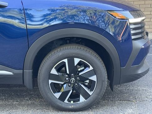 New 2026 Nissan Kicks SV w/ Cold Weather Package AWD/4WD image 6