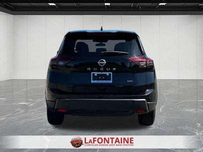 Used 2025 Nissan Rogue SV