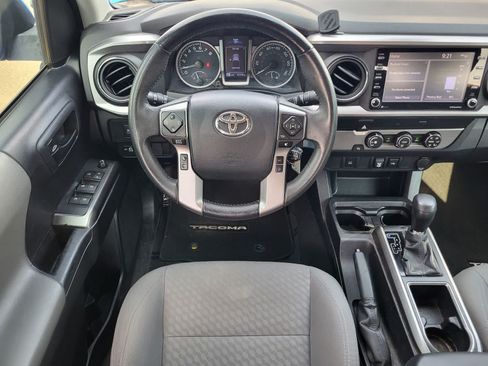 Used 2020 Toyota Tacoma SR5 RWD image 22