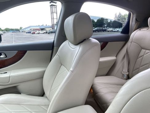Used 2015 INFINITI QX70 AWD w/ Premium Package image 12