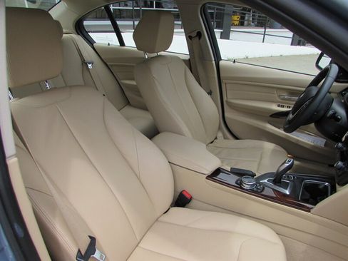 Used 2014 BMW 335i Sedan RWD image 22