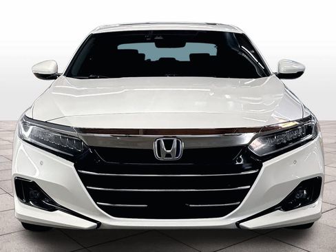 Used 2022 Honda Accord Touring image 3