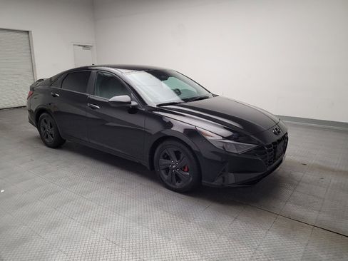 Used 2023 Hyundai Elantra SEL FWD image 11