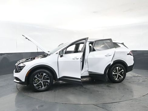 Certified 2023 Kia Sportage EX image 31